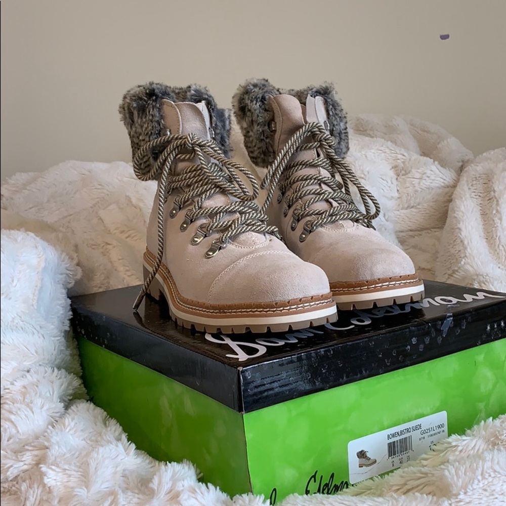 MOVING SALE🎊‼️CUTEST WINTER BOOTS